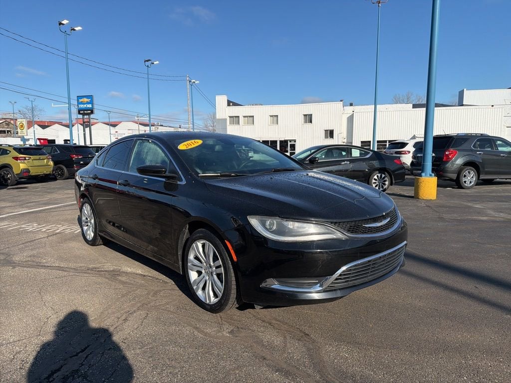2016 Chrysler 200 Limited