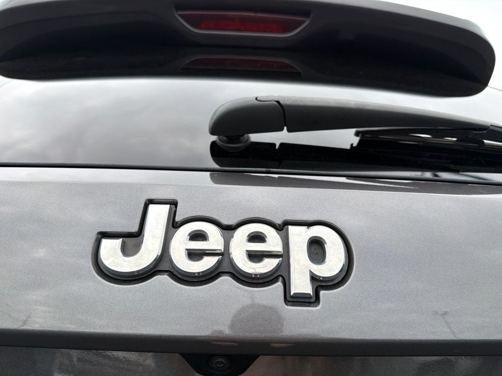 2021 Jeep Grand Cherokee Laredo E 4x4