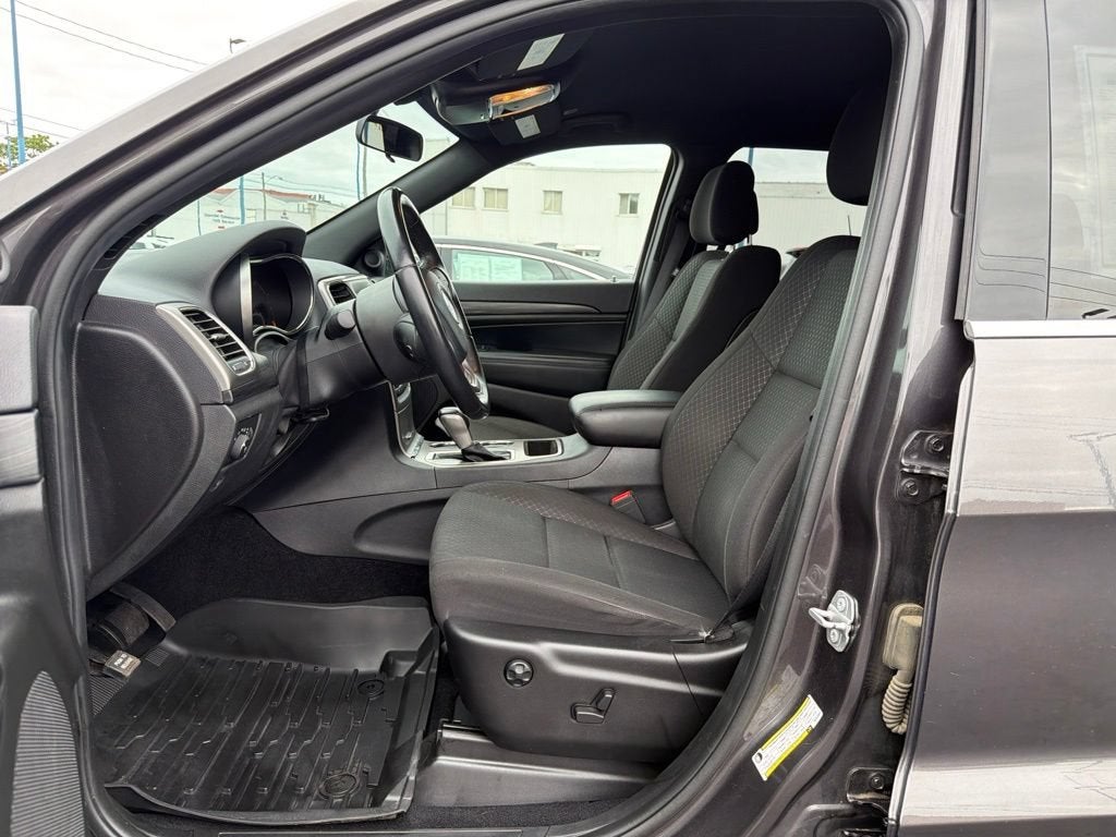 2021 Jeep Grand Cherokee Laredo E 4x4