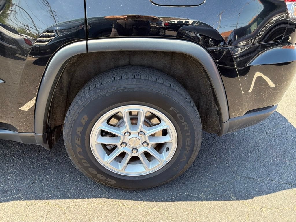 2019 Jeep Grand Cherokee Laredo E 4x4