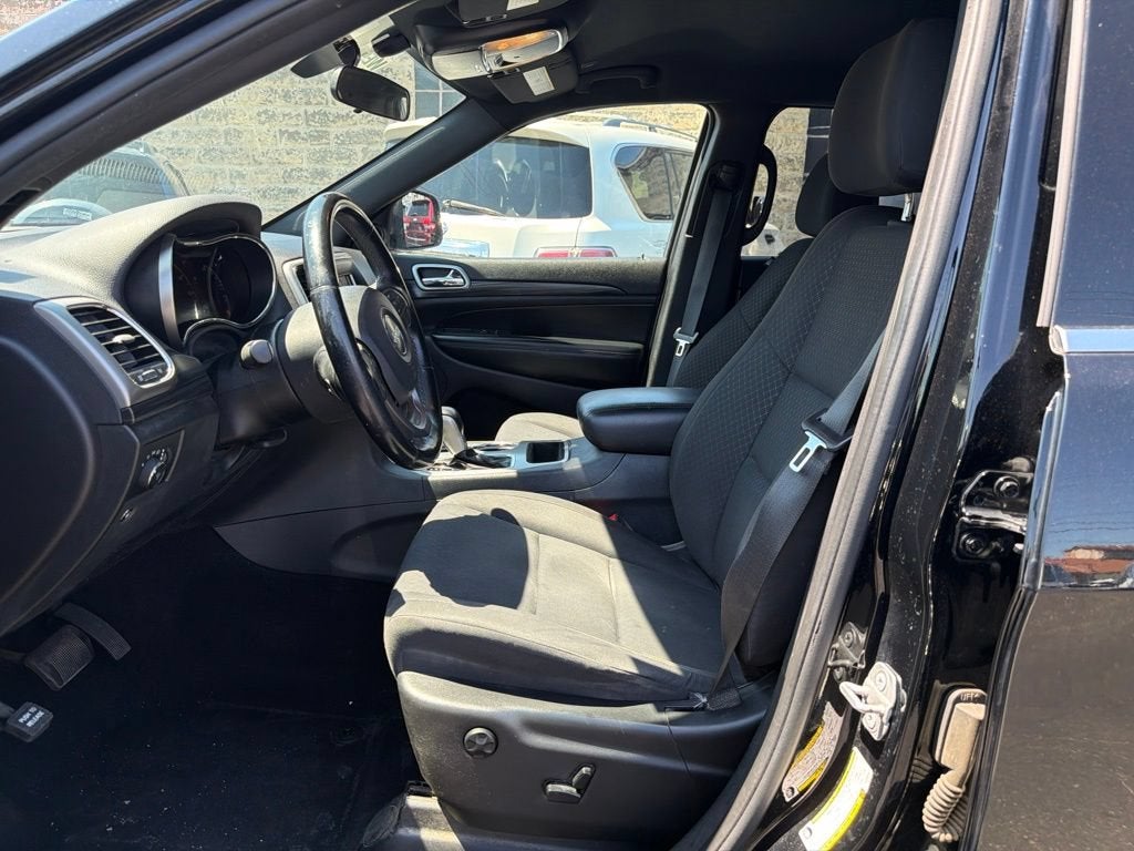 2019 Jeep Grand Cherokee Laredo E 4x4