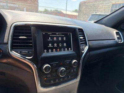 2019 Jeep Grand Cherokee Laredo E 4x4