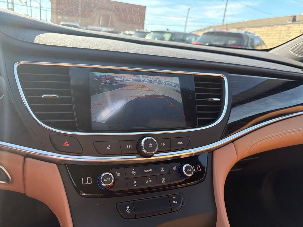 2017 Buick LaCrosse Essence