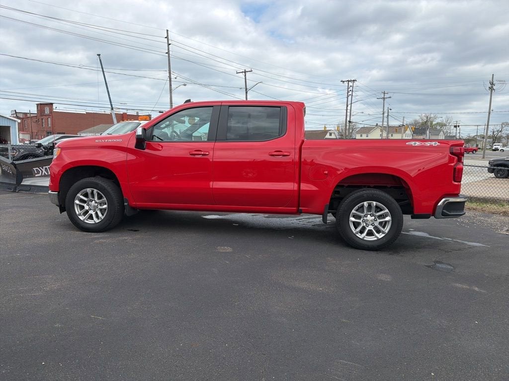 2022 Chevrolet Silverado 1500 LT (2FL)