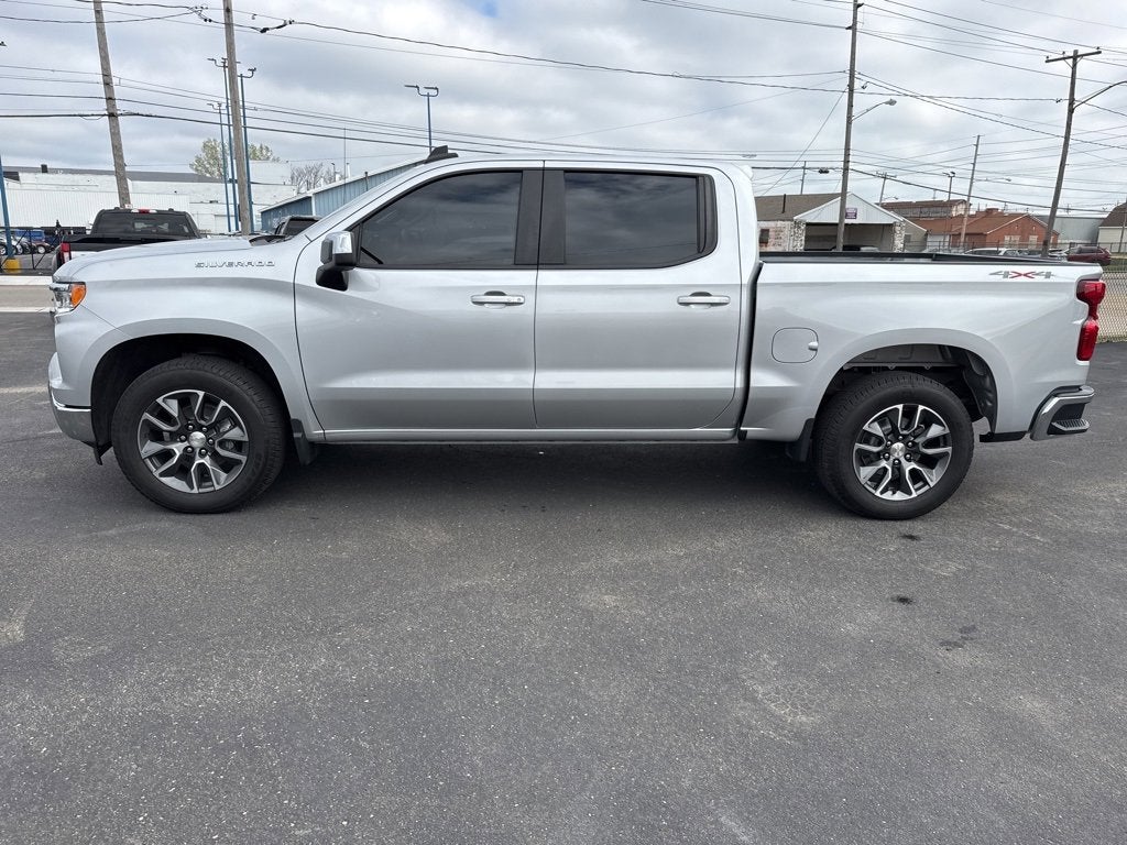 2022 Chevrolet Silverado 1500 LT (2FL)