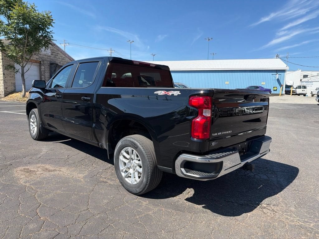 2024 Chevrolet Silverado 1500 LT (2FL)