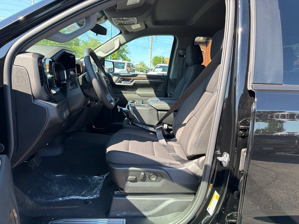 2026 Chevrolet Silverado 1500 LT - Photo 18