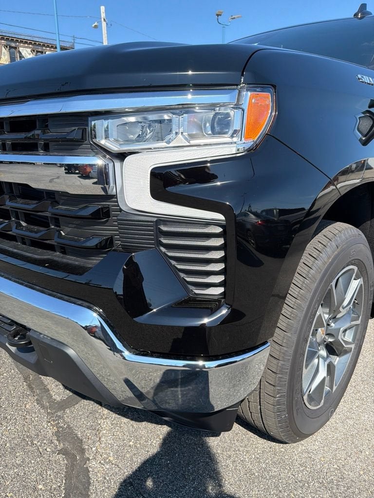 2026 Chevrolet Silverado 1500 LT - Photo 9