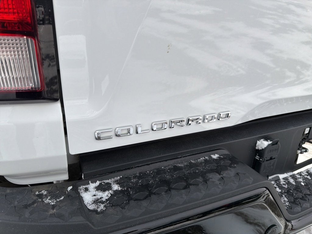 2025 Chevrolet Colorado WT/LT