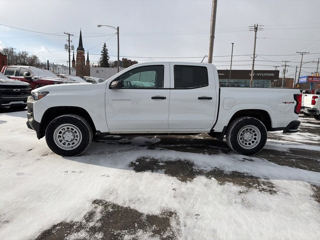 2025 Chevrolet Colorado WT/LT