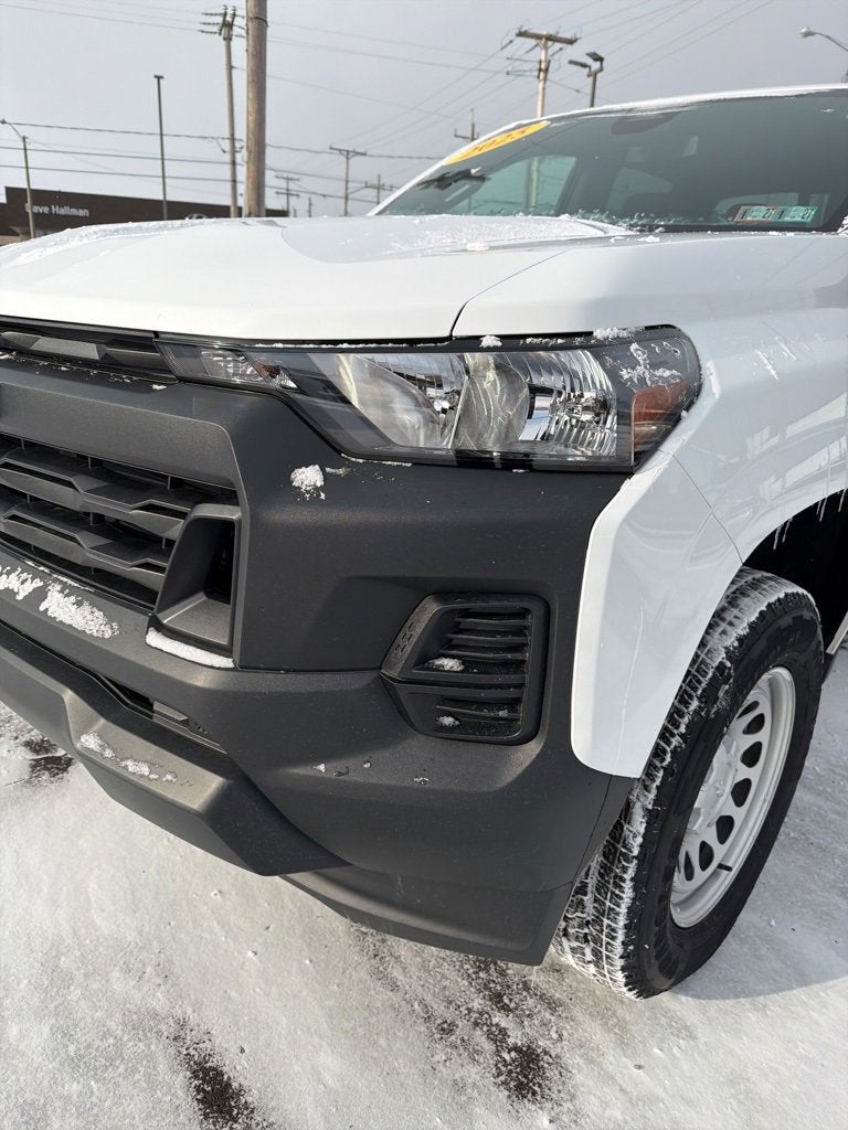 2025 Chevrolet Colorado WT/LT