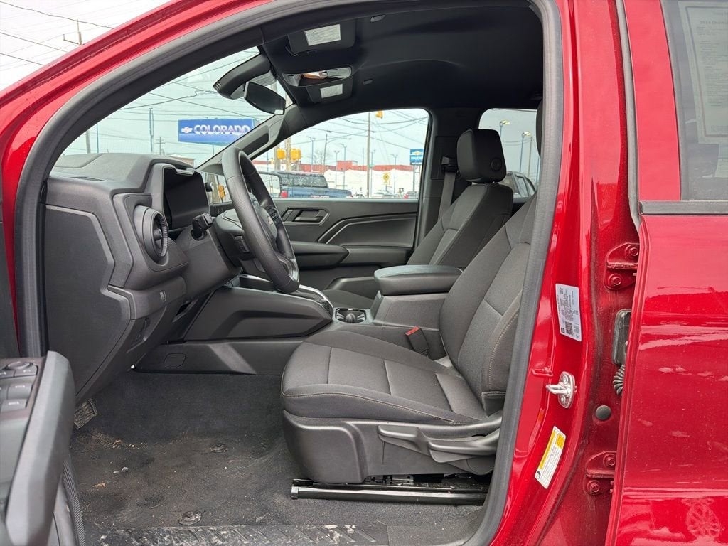 2024 Chevrolet Colorado WT