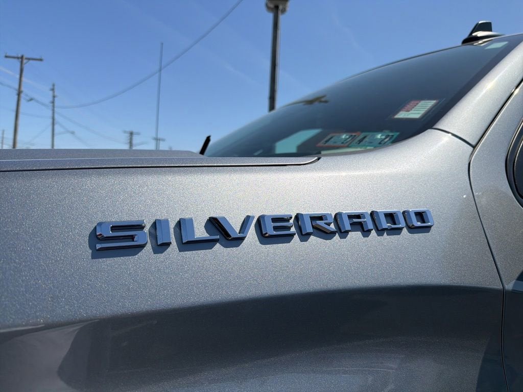 2025 Chevrolet Silverado 1500 LT