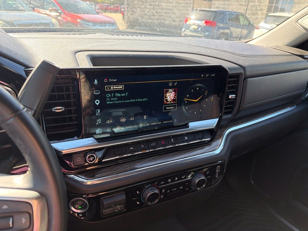 2025 Chevrolet Silverado 1500 LT