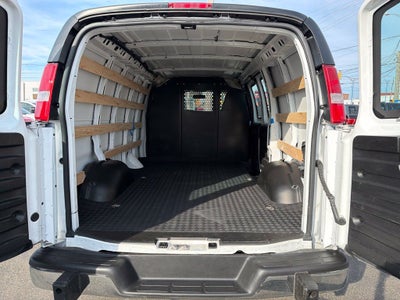 2025 Chevrolet Express Cargo WT