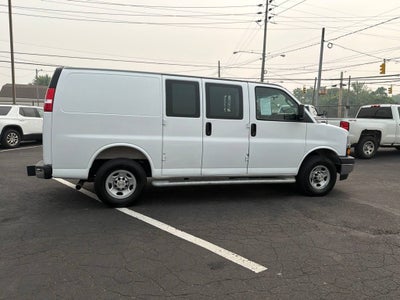 2025 Chevrolet Express Cargo WT