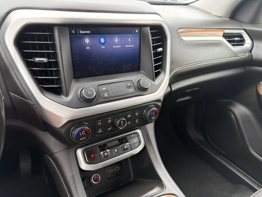 2020 GMC Acadia SLE