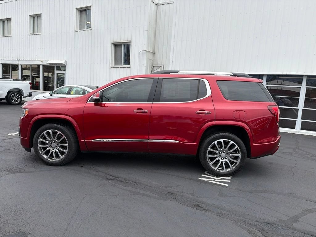 2023 GMC Acadia Denali