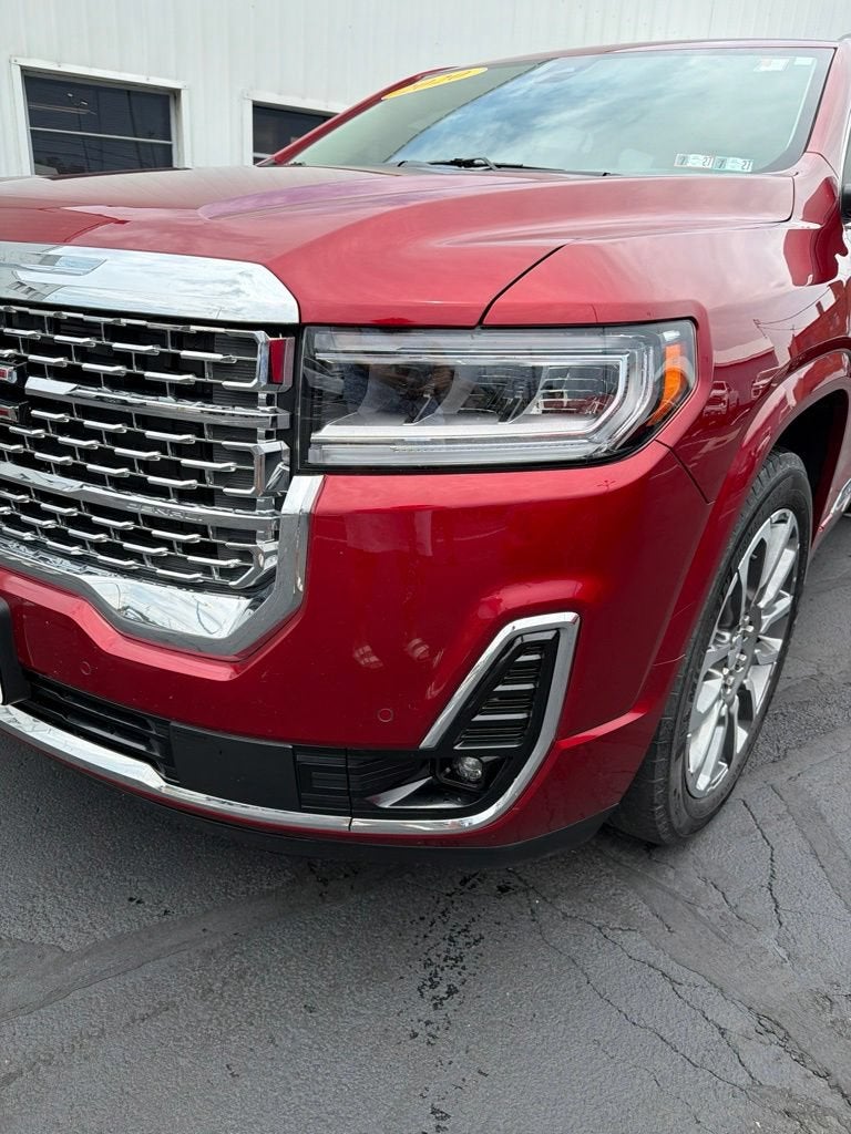 2023 GMC Acadia Denali