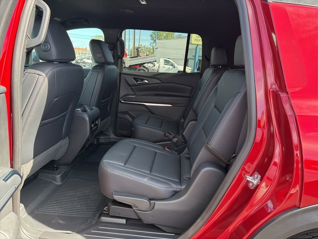 2026 Chevrolet Traverse LT - Photo 17