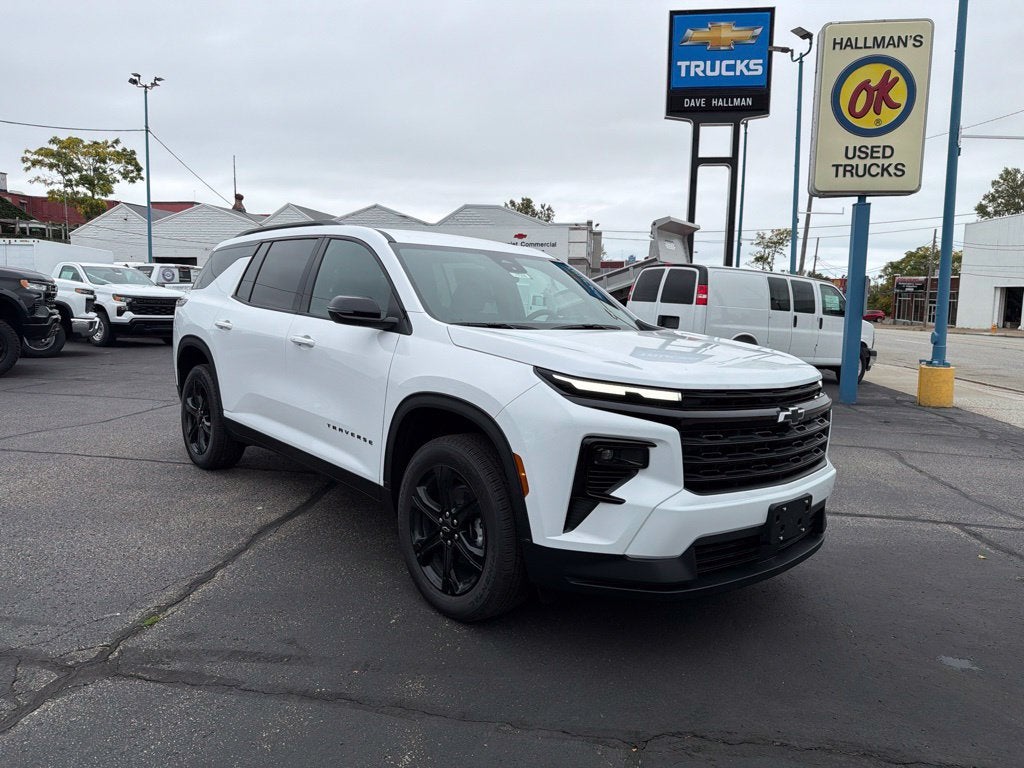 2027 Chevrolet Traverse LT