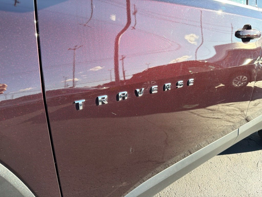 2023 Chevrolet Traverse LT Cloth