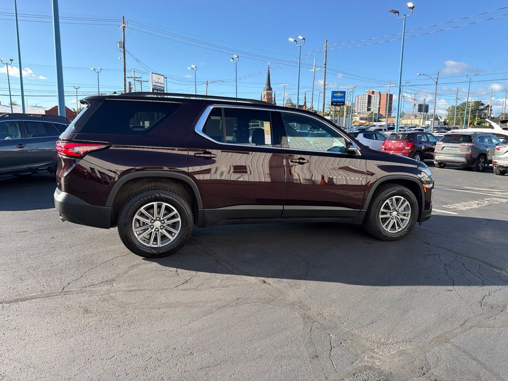 2023 Chevrolet Traverse LT Cloth
