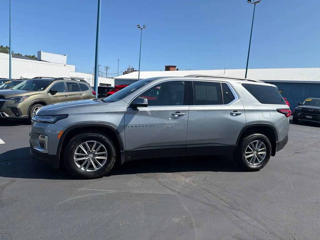 2023 Chevrolet Traverse LT Cloth
