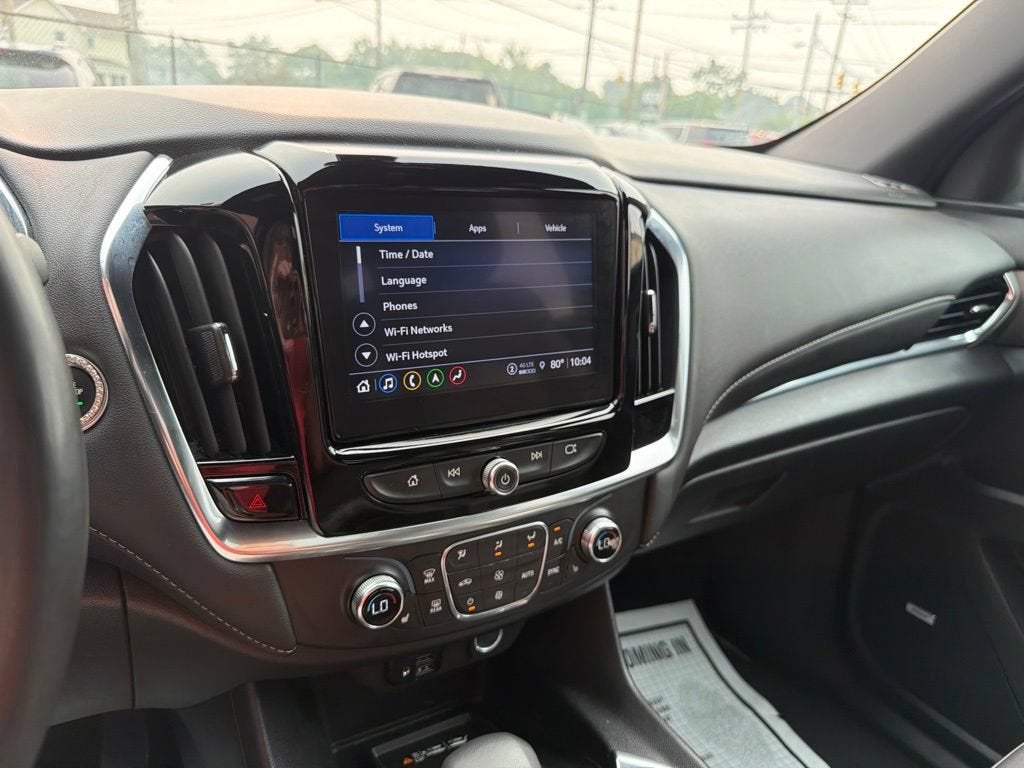 2023 Chevrolet Traverse LT Leather