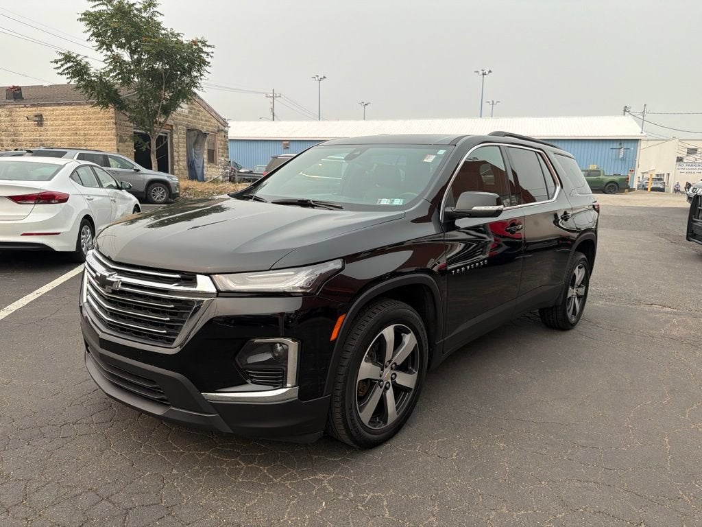 2023 Chevrolet Traverse LT Leather