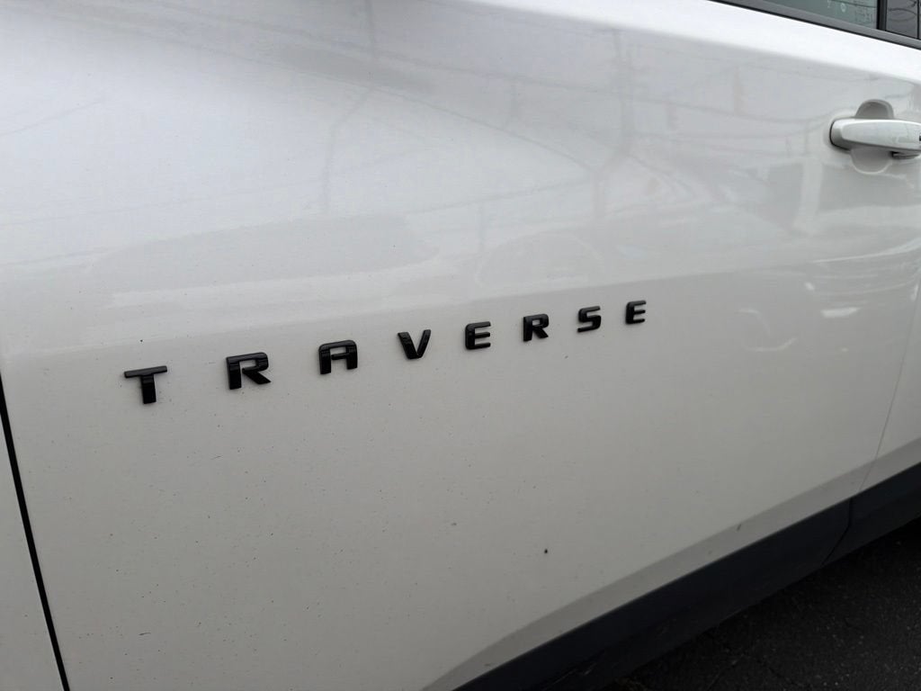 2023 Chevrolet Traverse RS