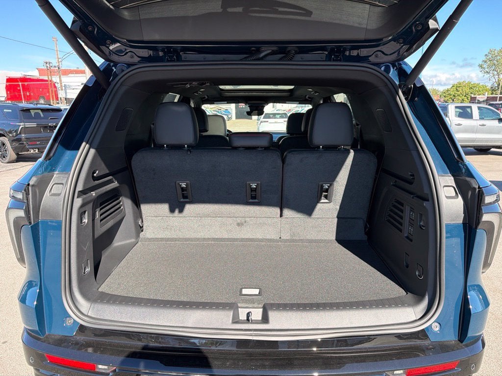 2027 Chevrolet Traverse RS
