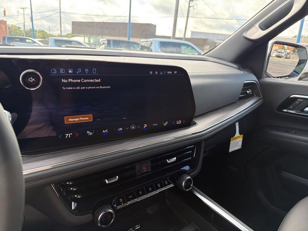 2026 Chevrolet Suburban LT