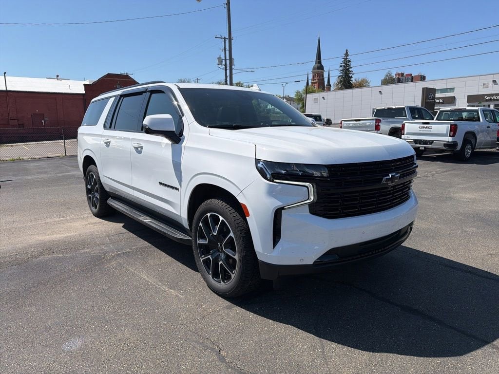 2024 Chevrolet Suburban RST
