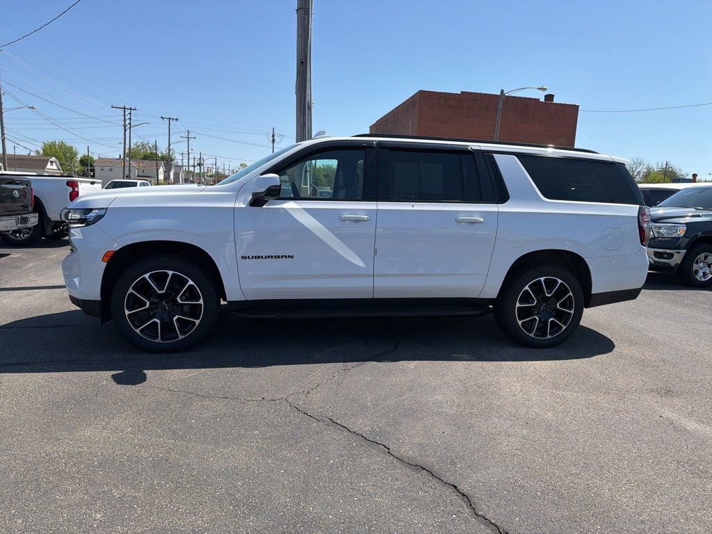 2024 Chevrolet Suburban RST
