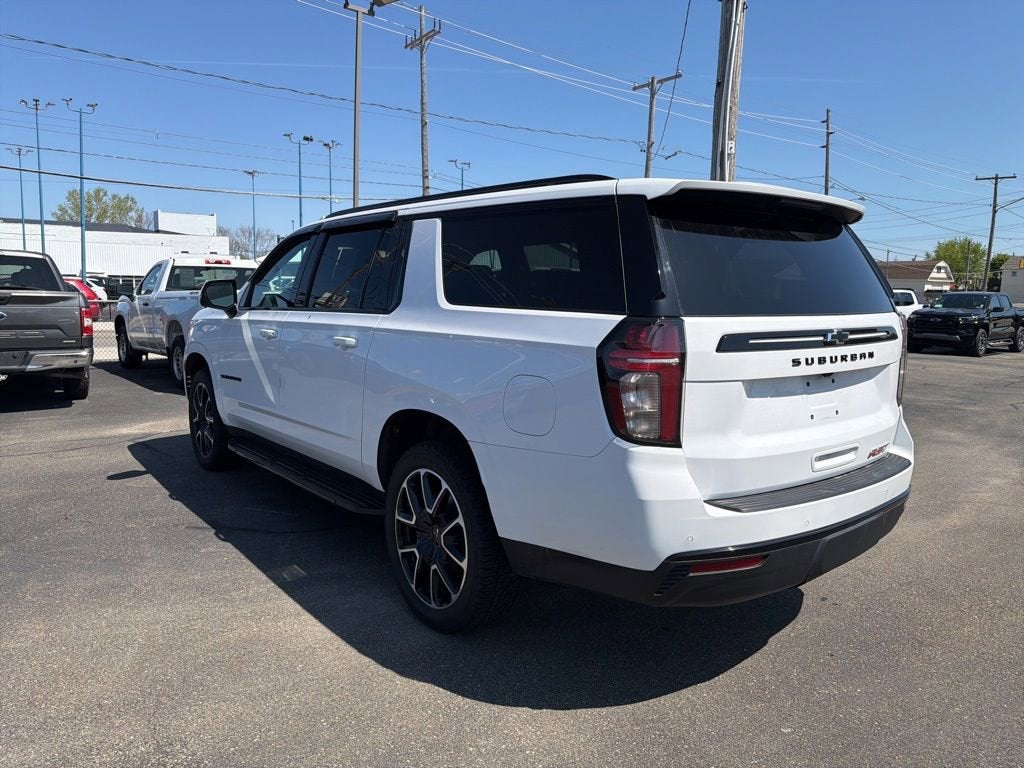 2024 Chevrolet Suburban RST