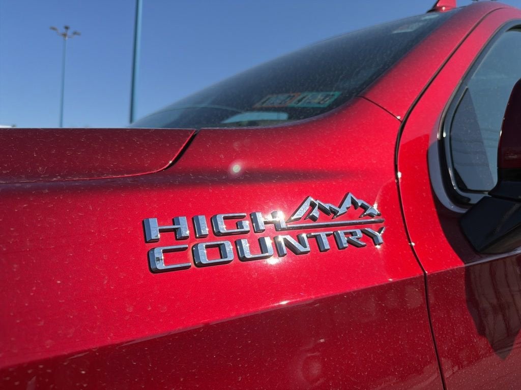 2023 Chevrolet Suburban High Country