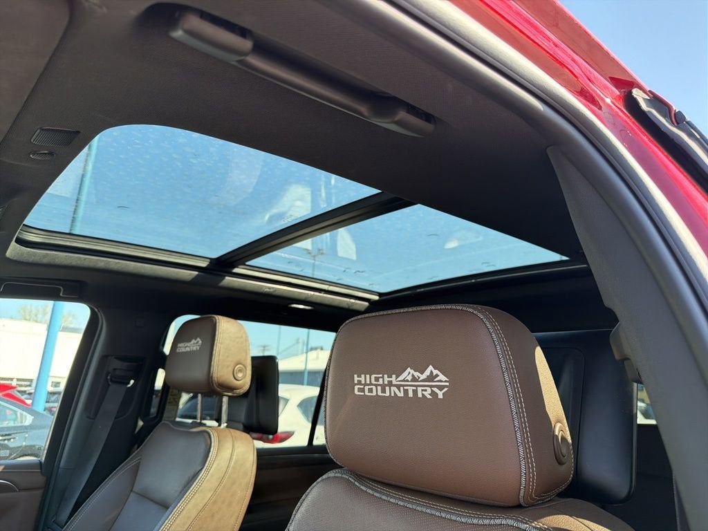 2023 Chevrolet Suburban High Country