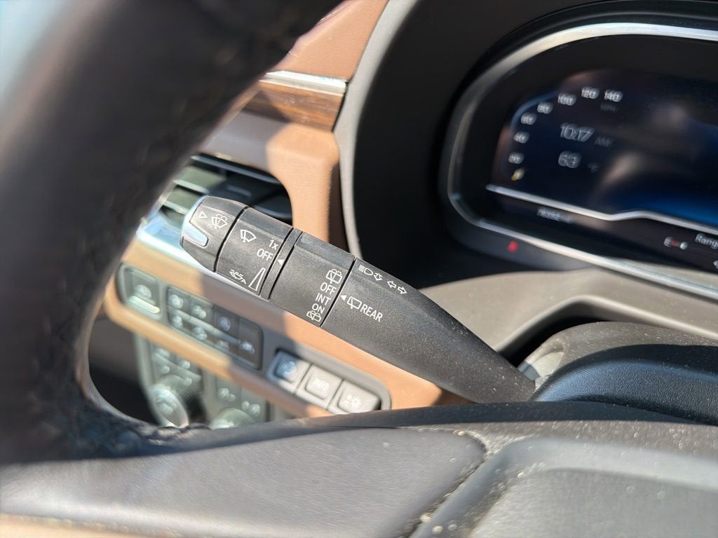 2023 Chevrolet Suburban High Country