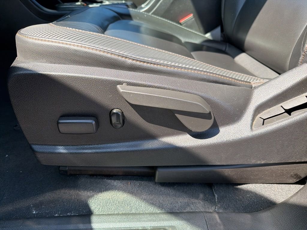 2021 GMC Canyon 4WD AT4 w/Leather