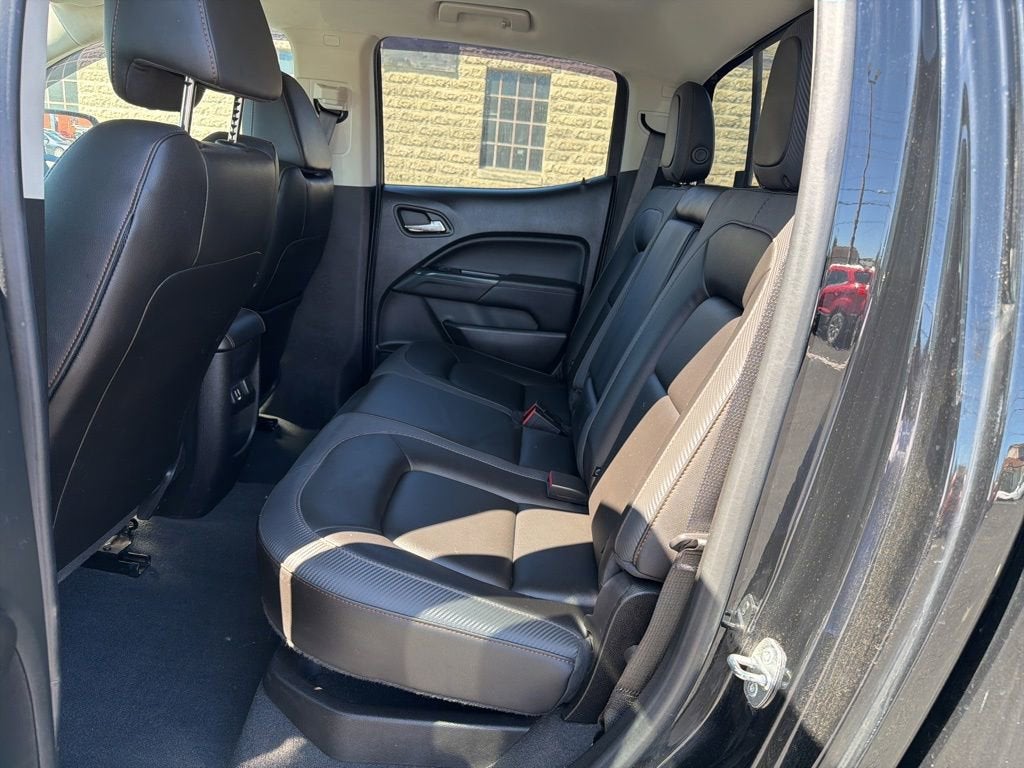 2021 GMC Canyon 4WD AT4 w/Leather