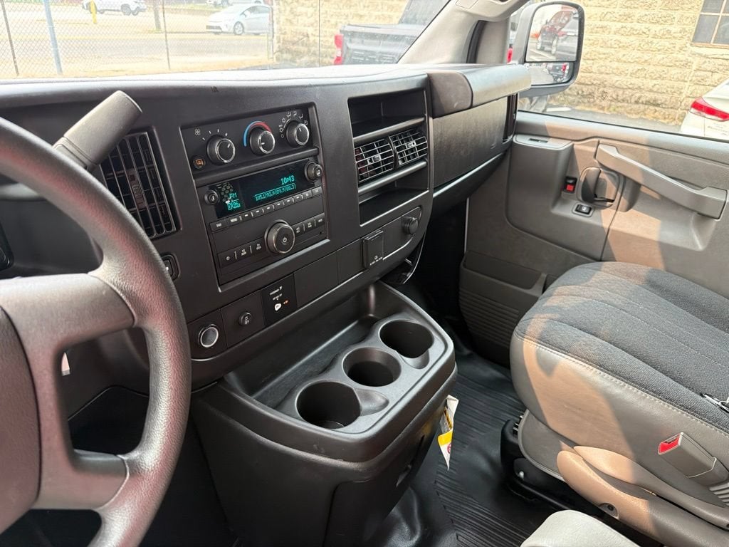 2025 GMC Savana Cargo Work Van