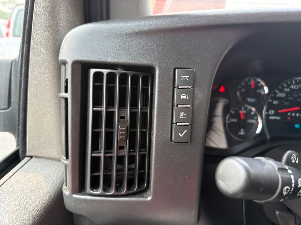 2025 GMC Savana Cargo Work Van