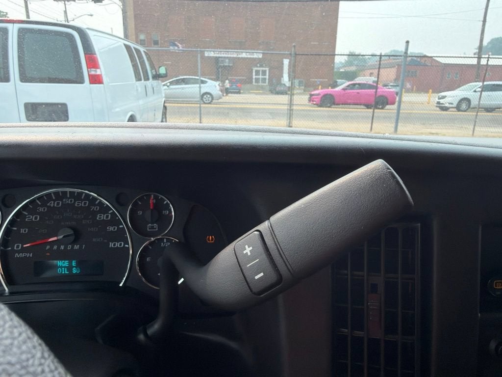 2025 GMC Savana Cargo Work Van