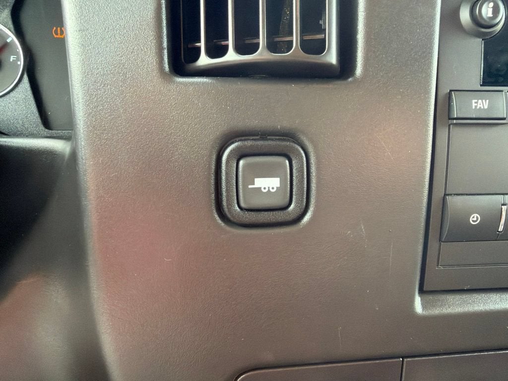2025 GMC Savana Cargo Work Van