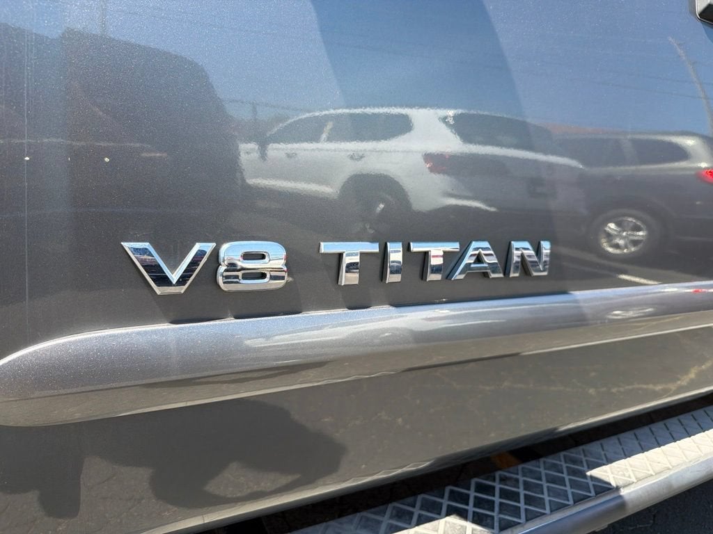 2015 Nissan Titan SV
