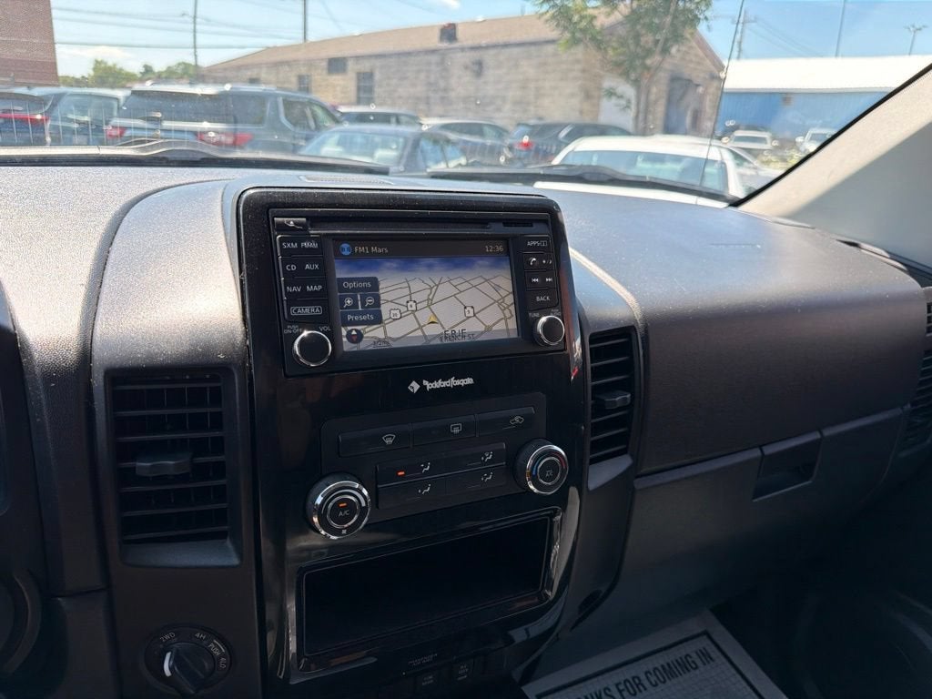2015 Nissan Titan SV