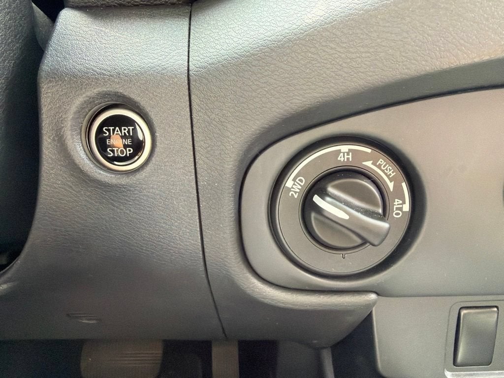 2023 Nissan Frontier King Cab SV 4x4