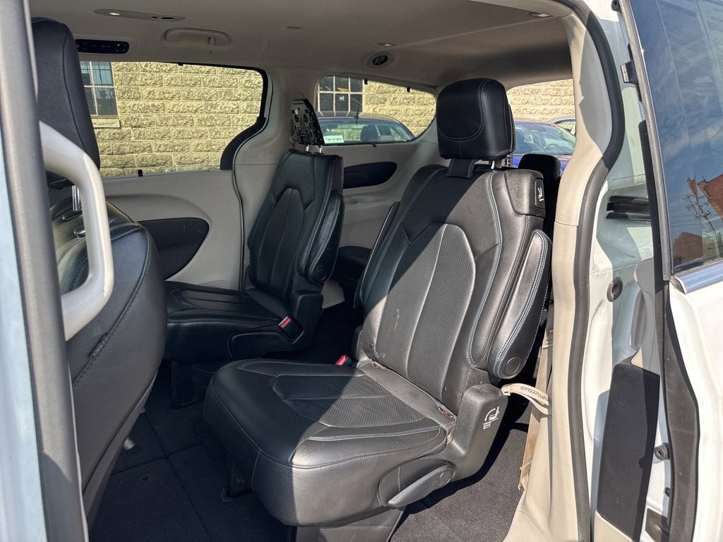 2021 Chrysler Pacifica Touring L