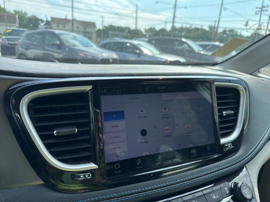 2021 Chrysler Pacifica Touring L